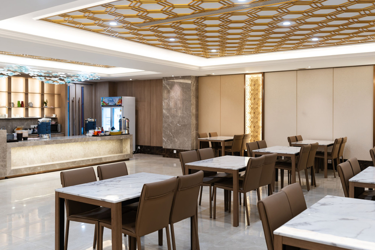 Food & Drinks 4, Grand Pailin Casino & Resort, Sala Krau