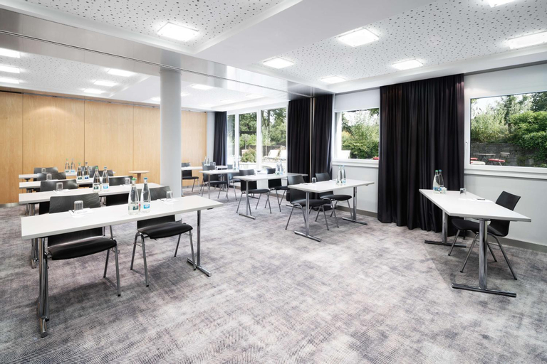 Business Facilities 18