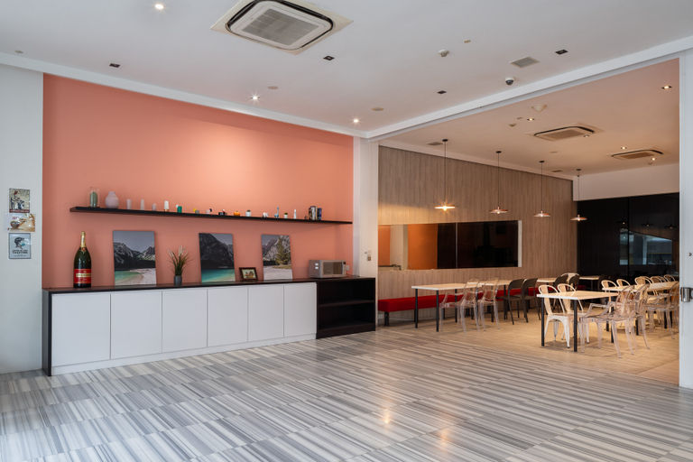 Food & Drinks, A Hotel Dickson, Singapore