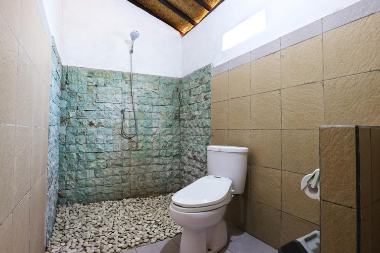Bathroom 9