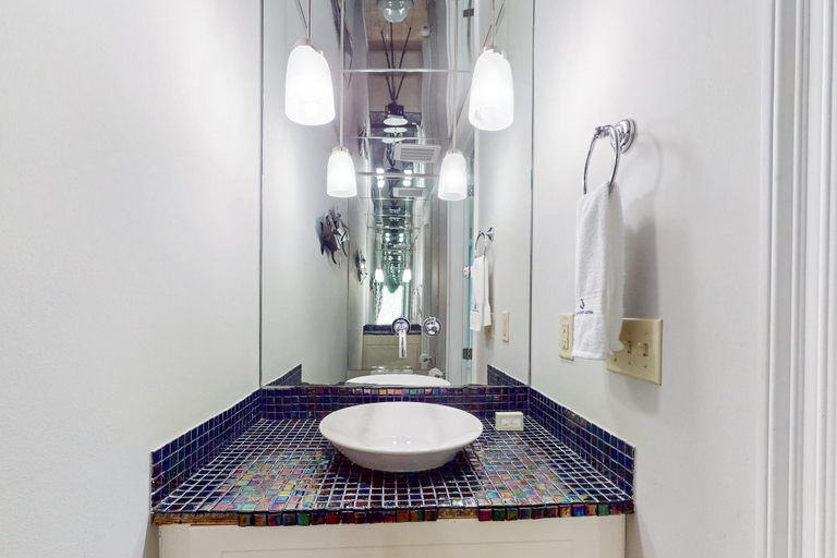 Bathroom 4, Mediterranean West 301, Escambia