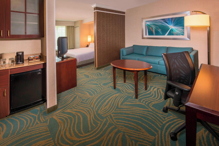 Bedroom 4, Springhill Suites State College, Centre
