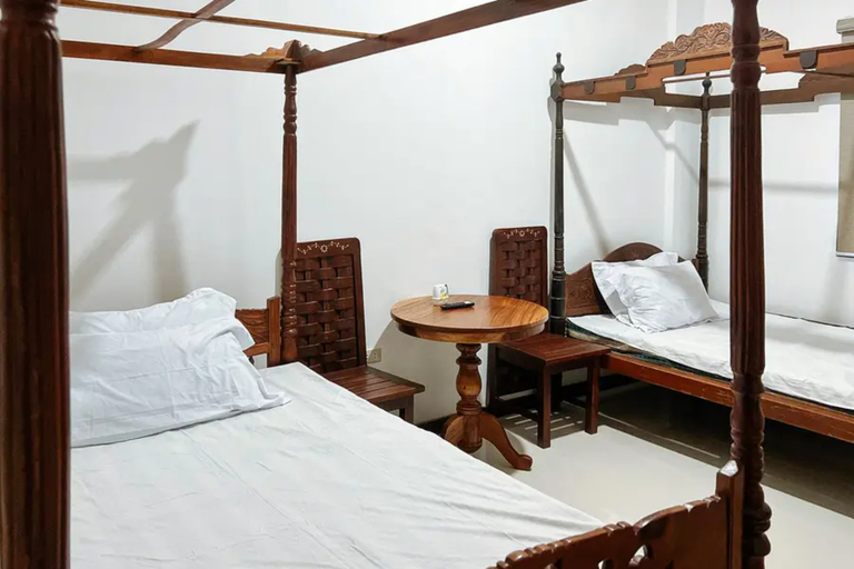 Bedroom 2, RedDoorz @ Casa Rafaelle Transient Ilocos Sur, San Vicente