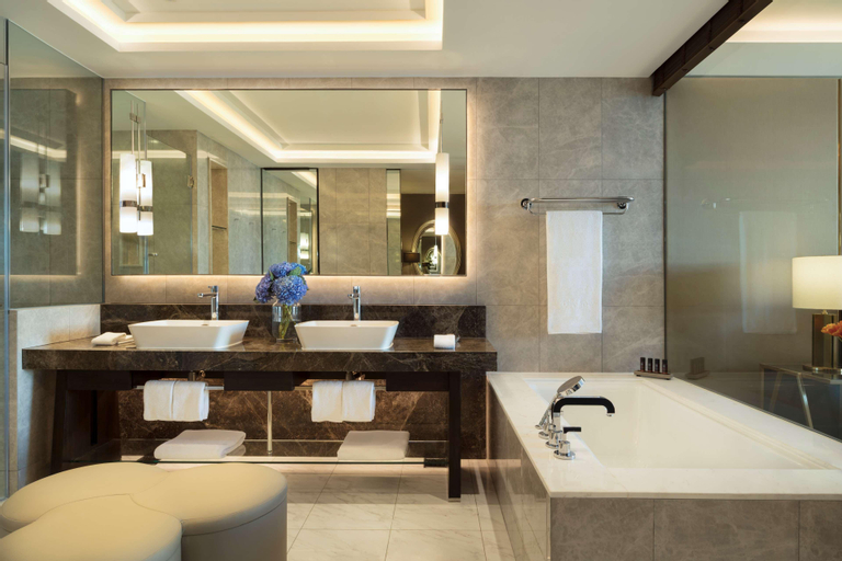 Bathroom 11