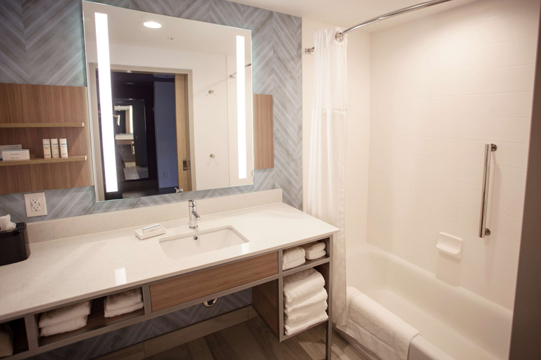 Bathroom 4, Hilton Garden Inn Southern Pines Pinehurst, NC, Moore