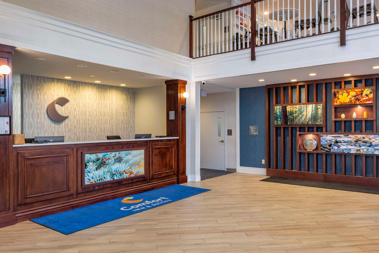 Public Area 2, Comfort Inn & Suites East Greenbush - Albany, Rensselaer