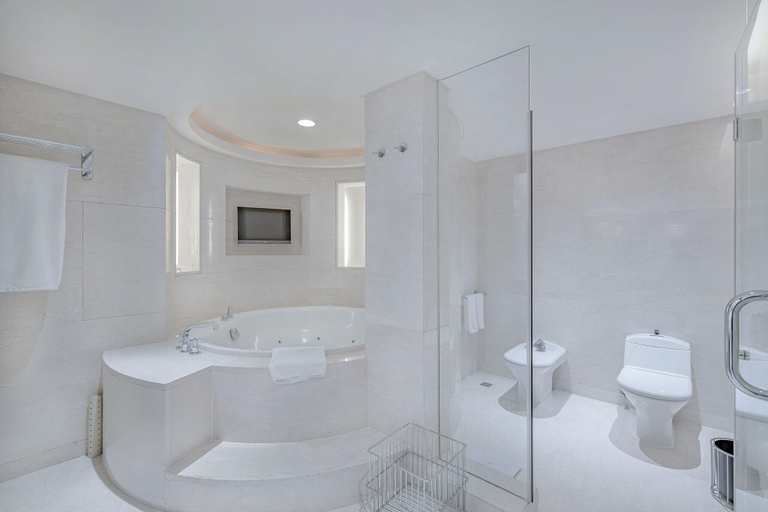 Bathroom 5, Sheraton Changsha, Changsha