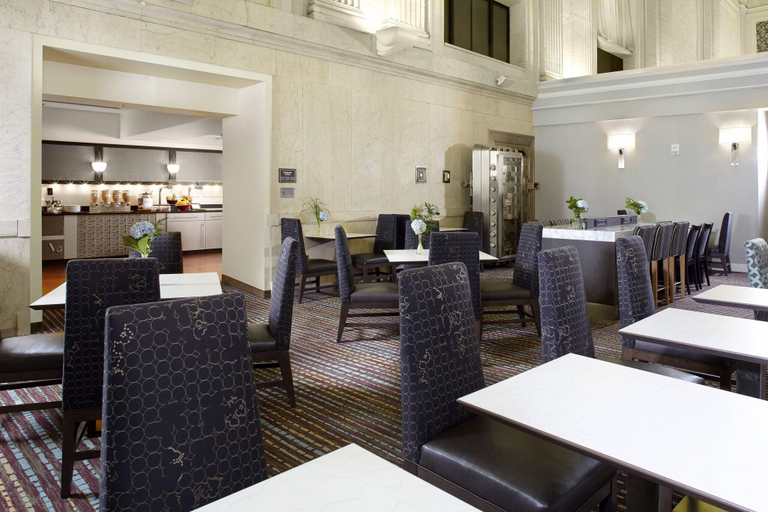 Food & Drinks 5, Residence Inn Columbus Downtown, Franklin