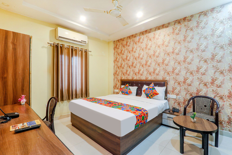 Bedroom 2, Fabexpress Grand Inn, Lucknow