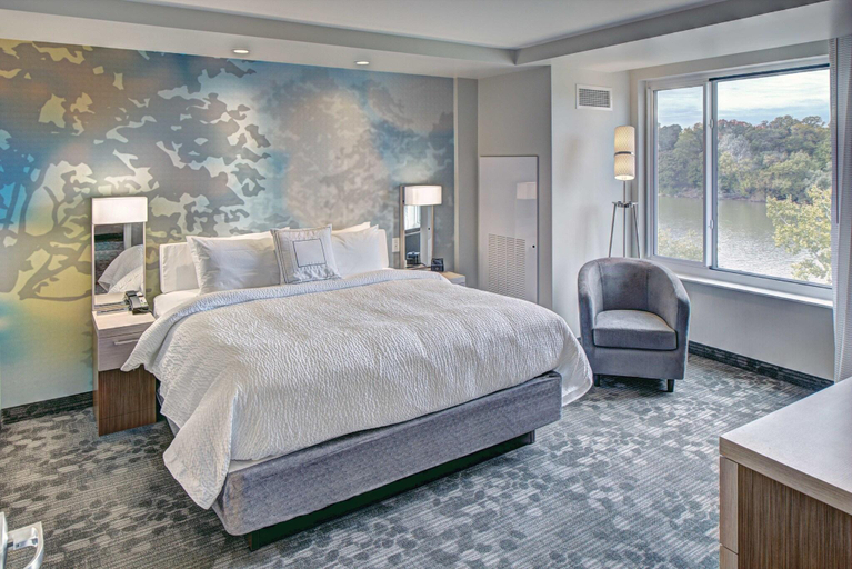 Bedroom 4, Courtyard Appleton Riverfront, Outagamie