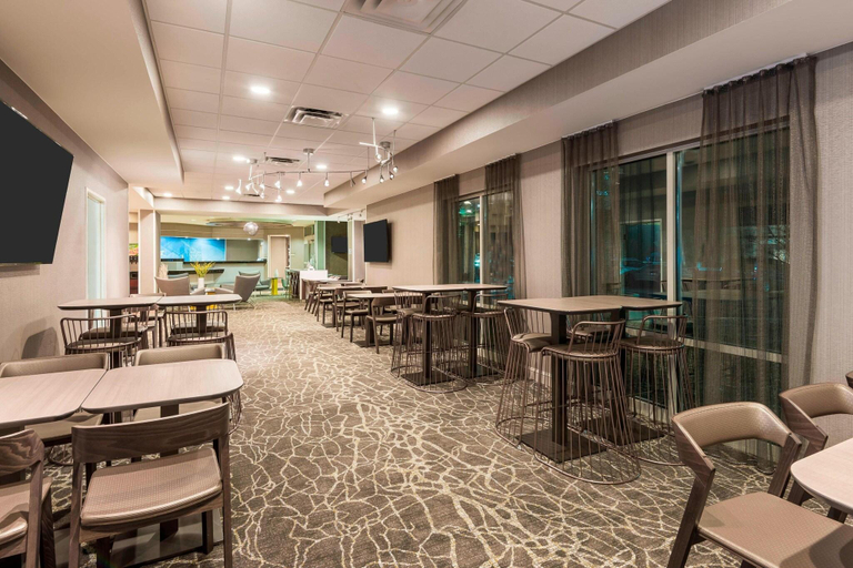 Food & Drinks 5, SpringHill Suites Indianapolis Carmel, Hamilton