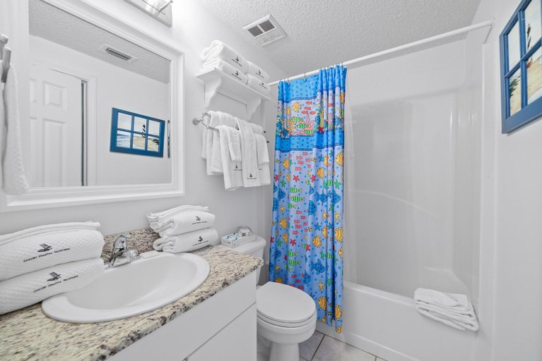 Bathroom 5, Tidewater 503, Baldwin