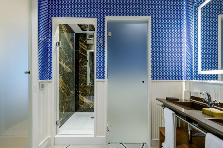 Bathroom 4, AC Santo Mauro Autograph Collection by Marriott, Madrid