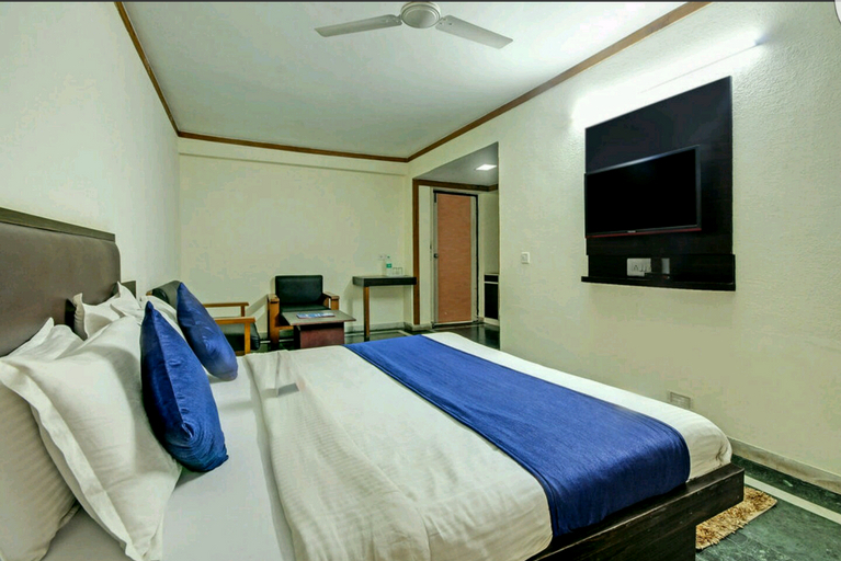 Others 3, Hotel Sun Shine, Mahesana