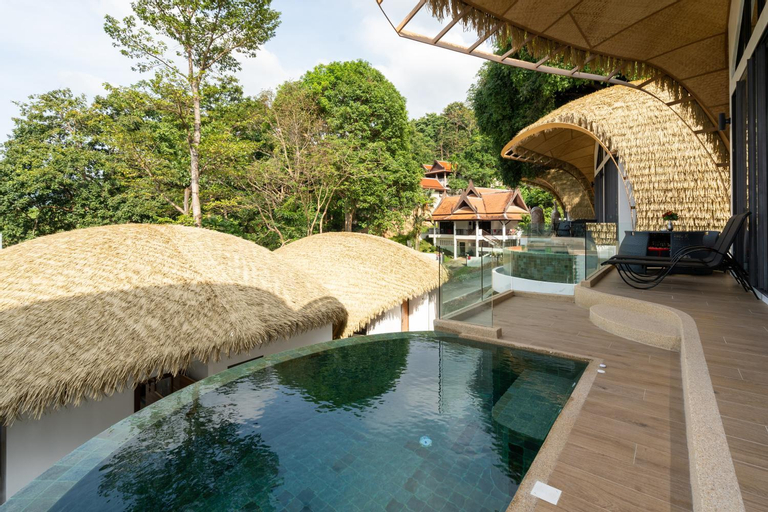 Swimming Pool 12