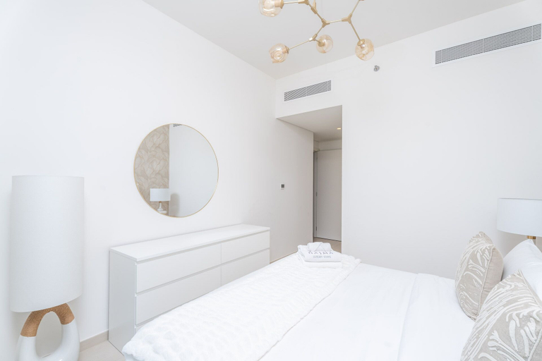 Bedroom 4, Nasma Holiday Homes - Downtown Views II, Dubai