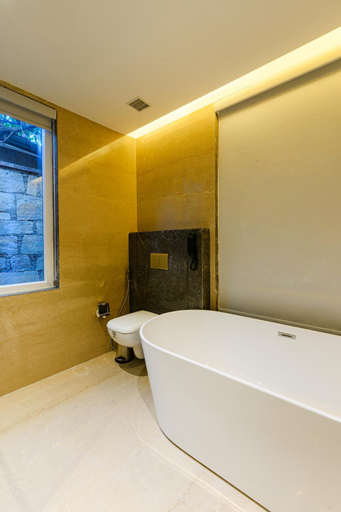 Bathroom 5, Ananta Spa & Resort, Pushkar, Ajmer