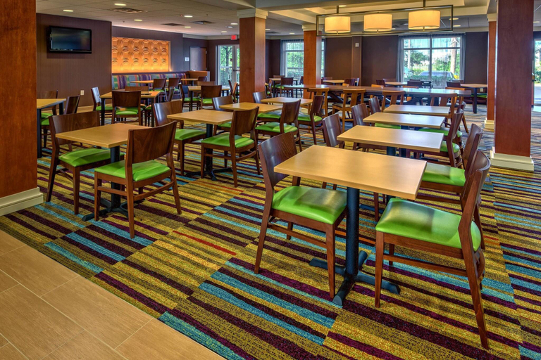 Food & Drinks 5, Fairfield Inn & Suites Naples, Collier