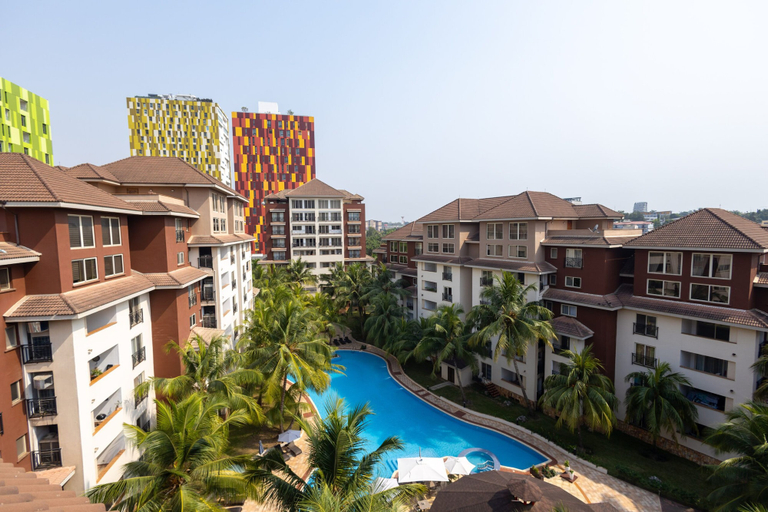 Exterior & Views 2, Chic and stylish 3 bedroom apartment, Accra