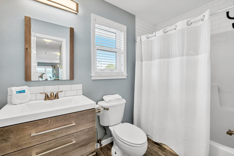 Bathroom 4, Beachside Villas 933, Walton
