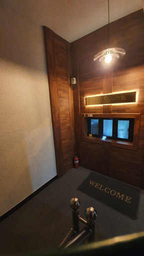 Others 5, Sweet Hotel, Changnyeong