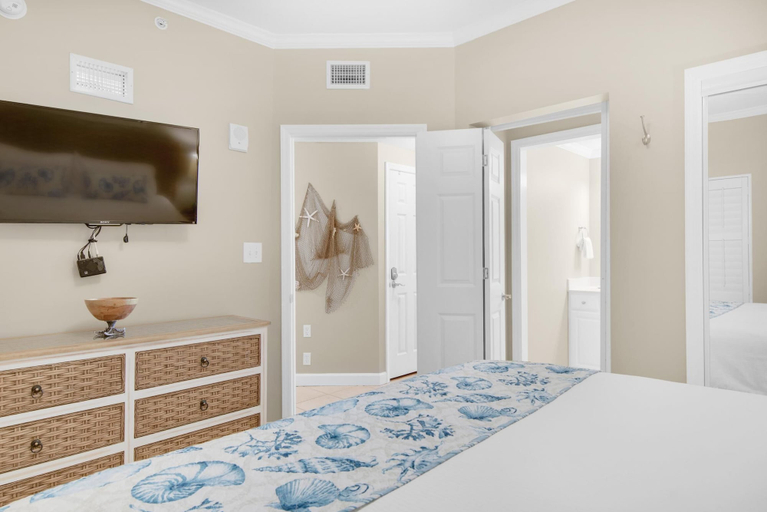 Bedroom 4, Seychelles 308, Bay