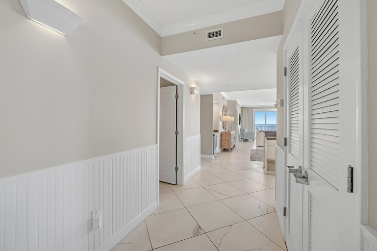 Others 5, Windemere 908 Pool Side Cabana A Included!, Escambia