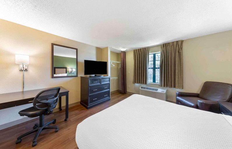 Bedroom 3, Extended Stay America - Chantilly - Dulles, Fairfax
