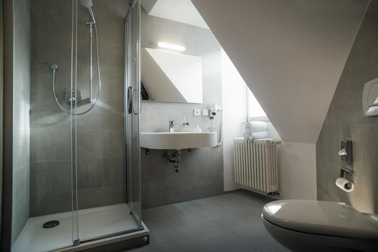 Bathroom 5