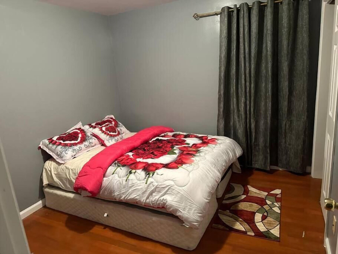 Bedroom, Glamour Room C 6mins to Newark Liberty, Newark