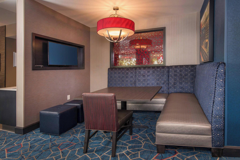 Exterior & Views 2, TownePlace Suites Altoona, Blair