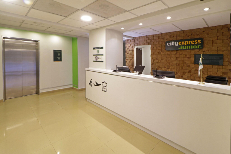 Public Area 2, City Express Junior by Marriott Toluca Aeropuerto, Otzolotepec