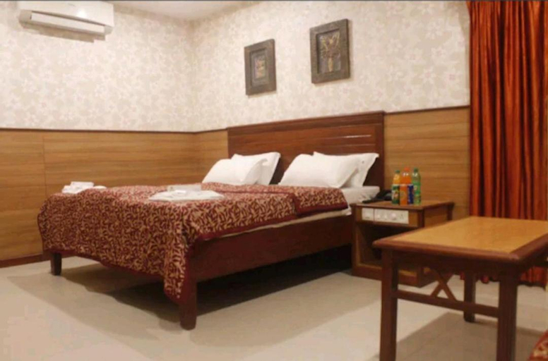 Bedroom 2, Hotel Chitra Park, Thoothukkudi