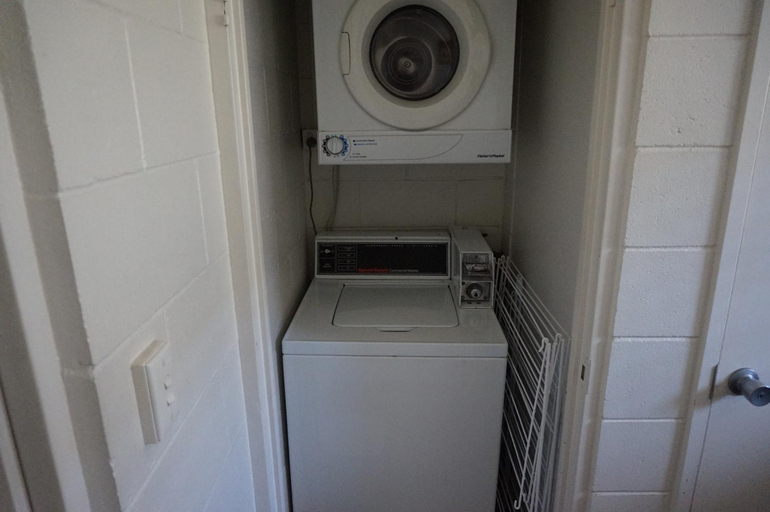 Bathroom 3, Country Ayr Motel, Burdekin