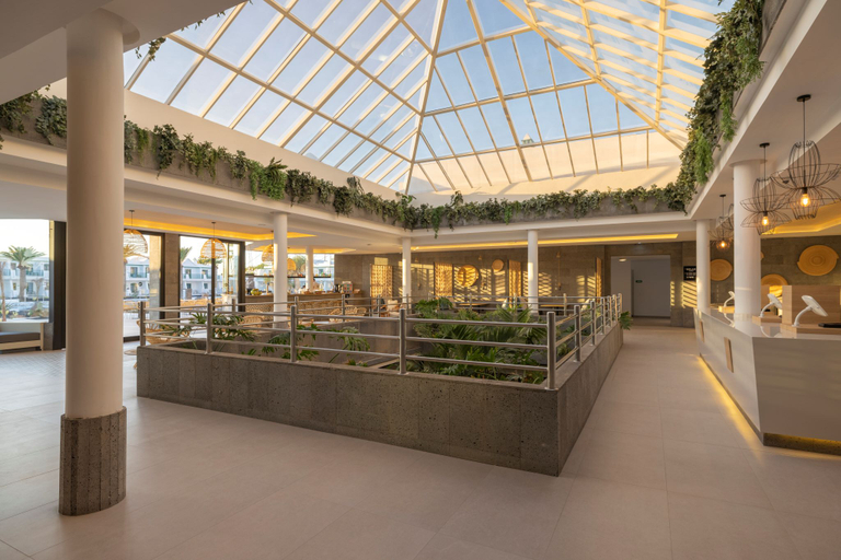 Public Area 5, MYND Yaiza, Las Palmas
