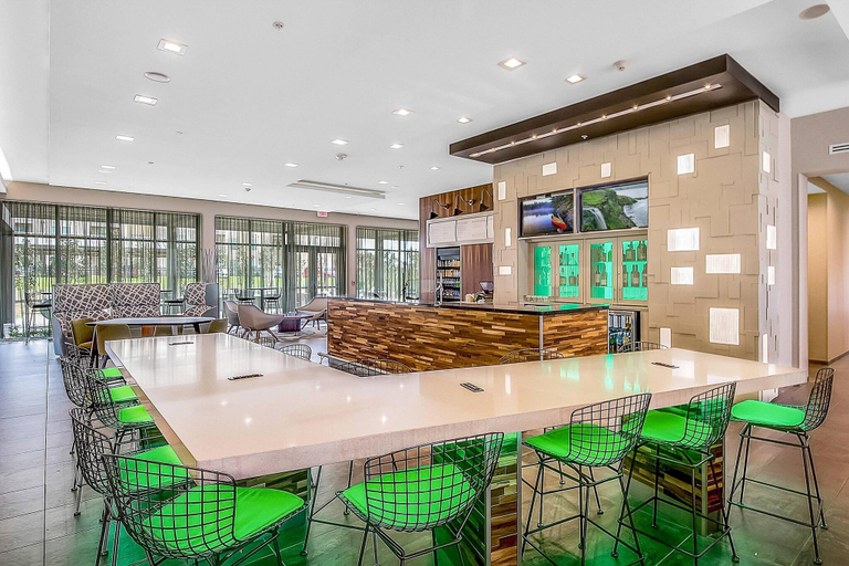 Food & Drinks 5, Courtyard by Marriott Longview North, Gregg