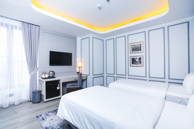 Bedroom 6