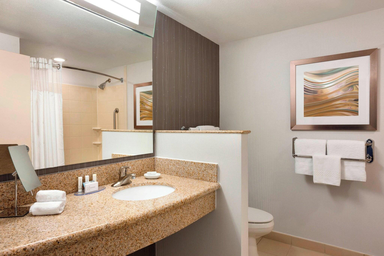 Bathroom 4, Courtyard Marriott Fort Smith Downtown, Sebastian