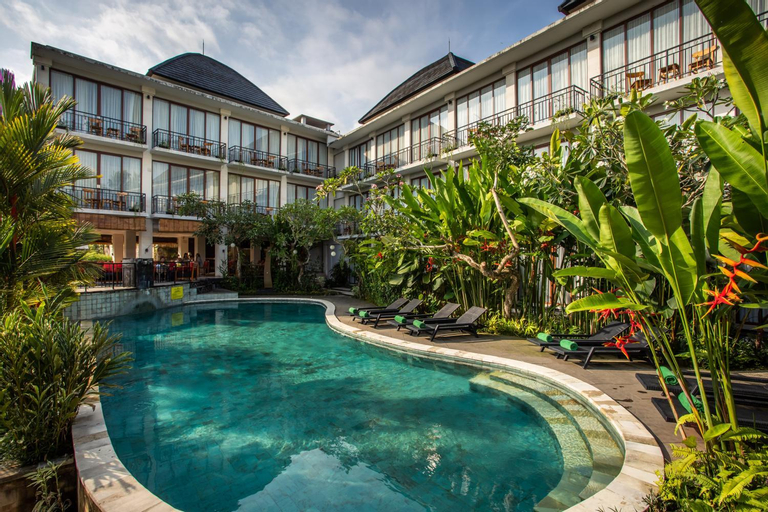 Swimming Pool 4