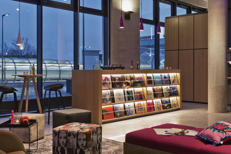 Public Area 2, Moxy Vienna Airport, Wien Umgebung