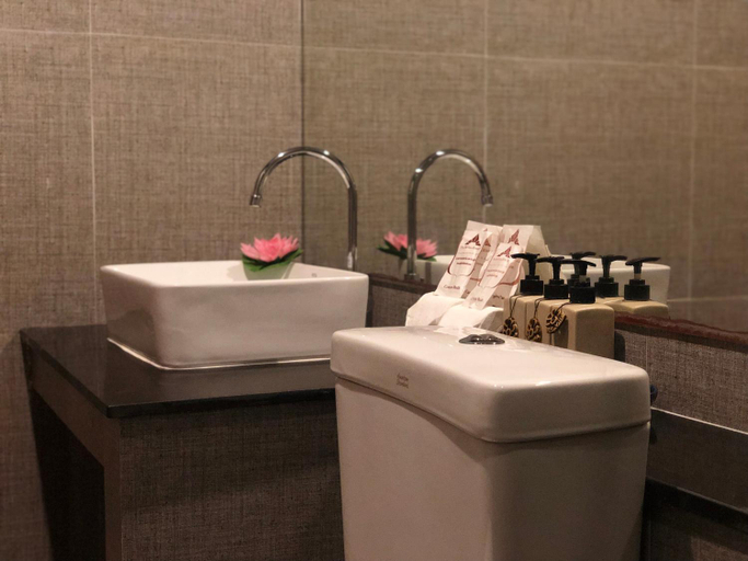 Bathroom 5, Phi Phi Villa Resort, Mueang Krabi