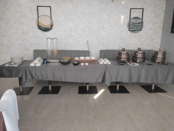 Food & Drinks 4, Hotel The Landmark, Chhatarpur