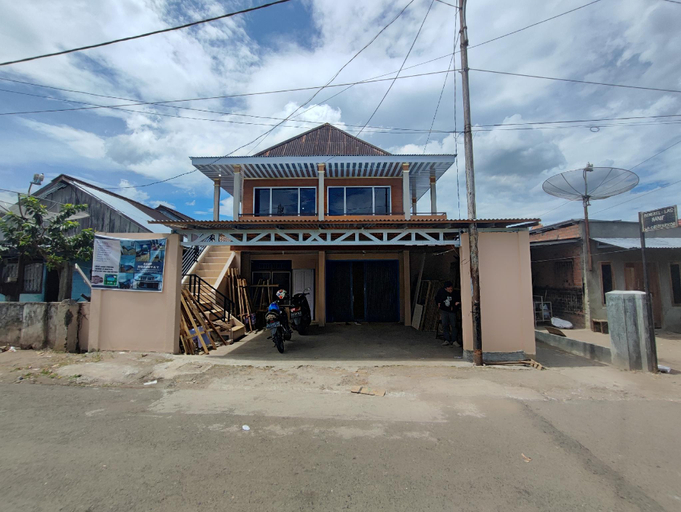 Exterior & Views, OYO 92357 Zzip Homestay, Pagar Alam