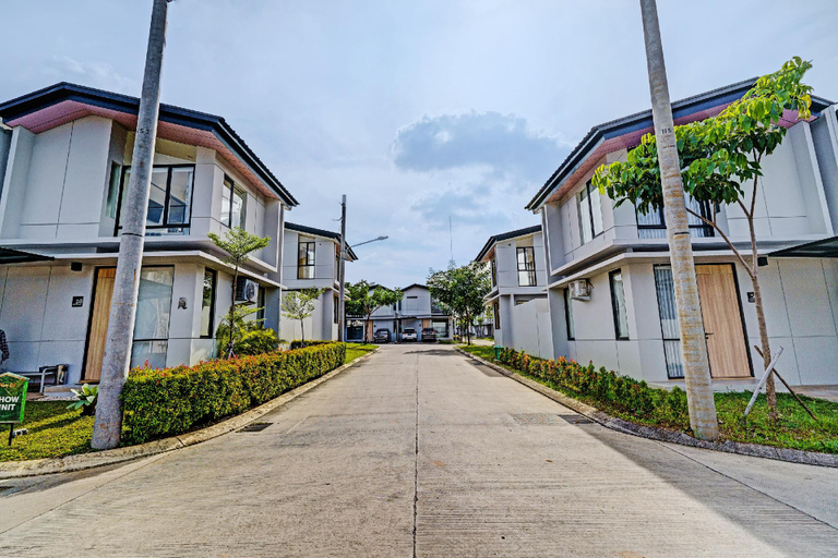 Others 5, OYO Life 92719 Rolling Hills Residence Karawang, Karawang
