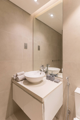 Bathroom 3, Bright 1BR sea view and balcony, Dubai