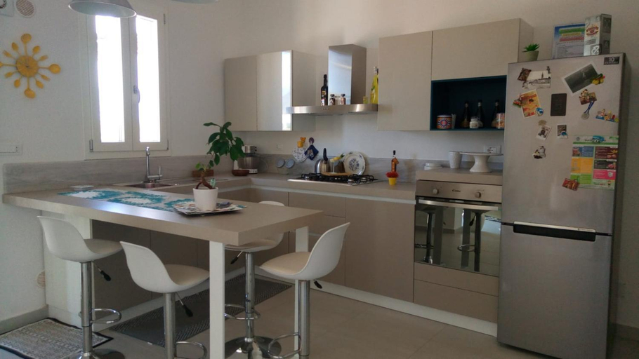 Others 4, B&B Albatros, Trapani