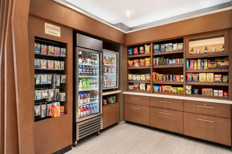 Food & Drinks 1, Springhill Suites Milwaukee West Wauwatosa, Milwaukee