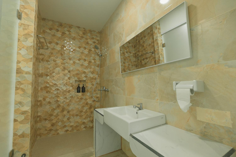 Bathroom 5, Hakata Lejja Hotel, Soppeng