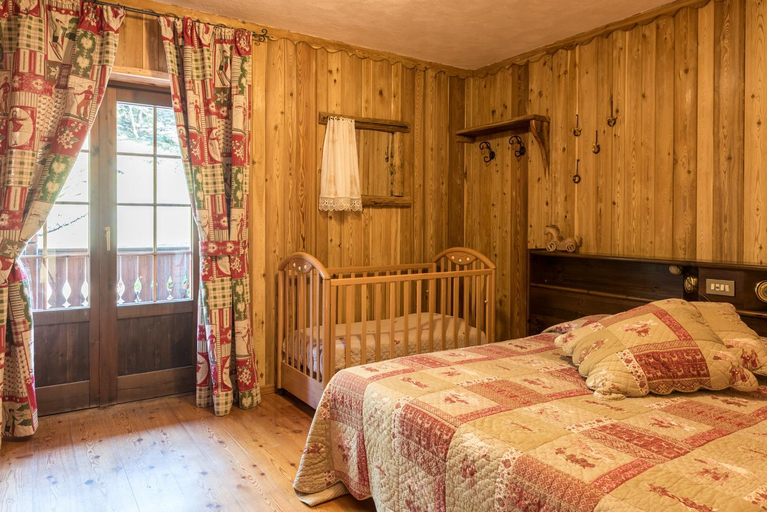 Bedroom 2, Albergo Boule de Neige, Aosta
