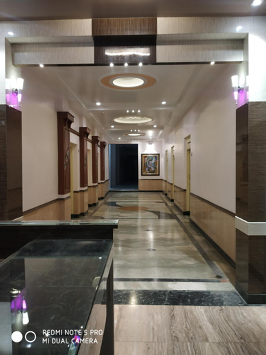 Others 5, Krishna Lodge, Tiruchirappalli